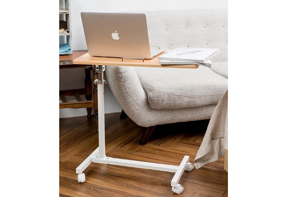 Height adjustable rolling laptop desk